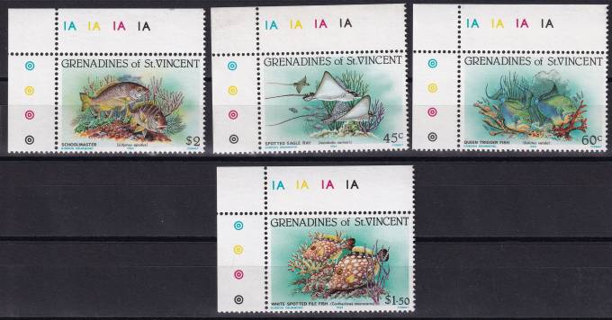 Острова Сент-Винсент и Гренадины - кат. №300-303